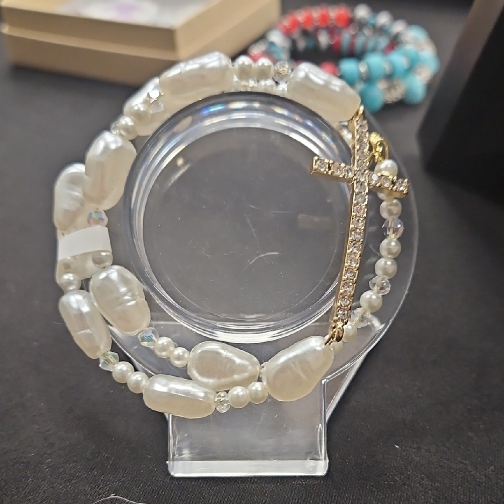Elegant Pearl and Gold Cross Bracelet